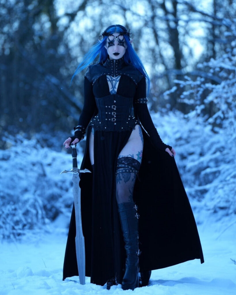 Instagram – BlueAstrid – Nude