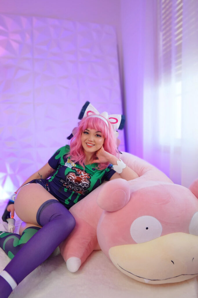 TikTok – Bootz – Nude