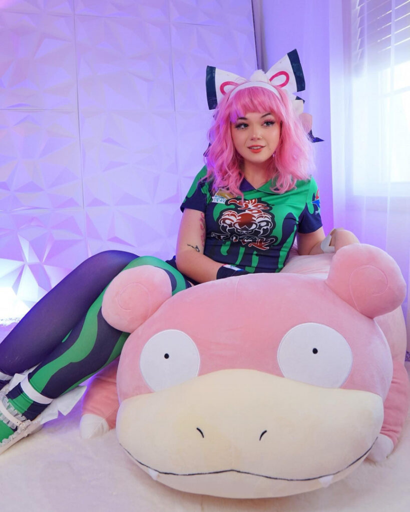 TikTok – Bootz – Nude