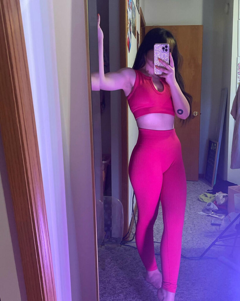 TikTok – Bootz – Nude