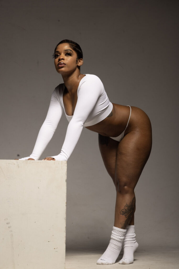 Instagram – Ebony – Brezilla – Nude