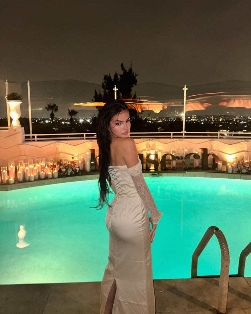 Celeb – Brighton Sharbino – Nude