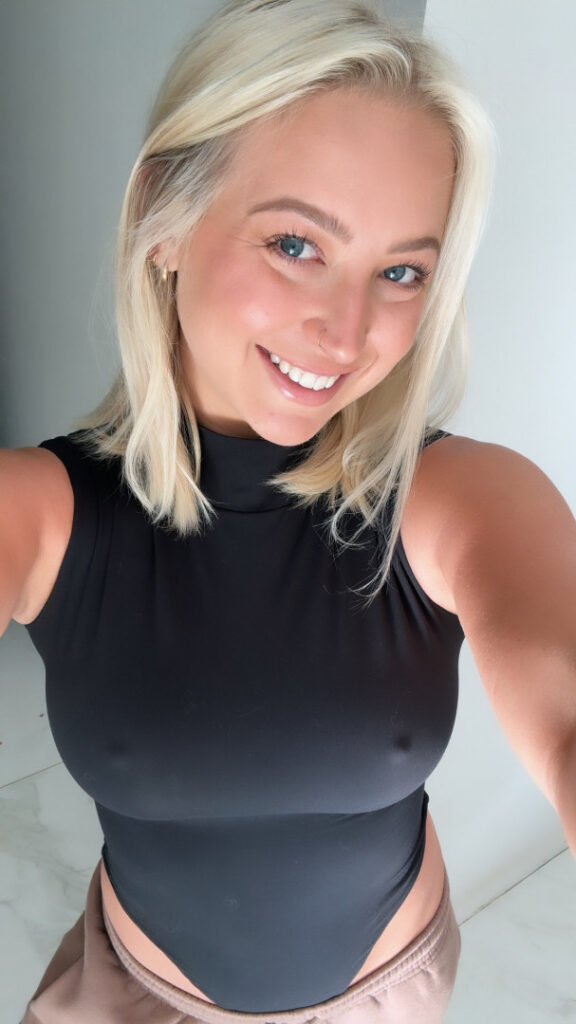 Instagram – Brooke / Brooklyn Millard – Nude