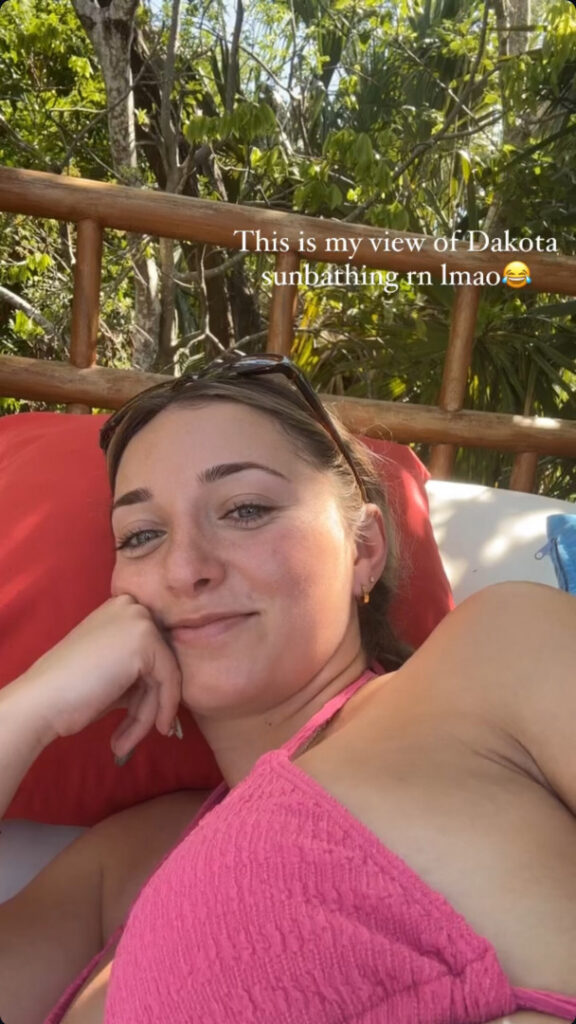 Youtube – Brooklyn and Bailey – Nude