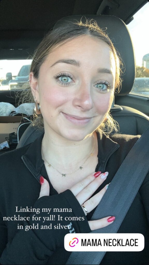 Youtube – Brooklyn and Bailey – Nude