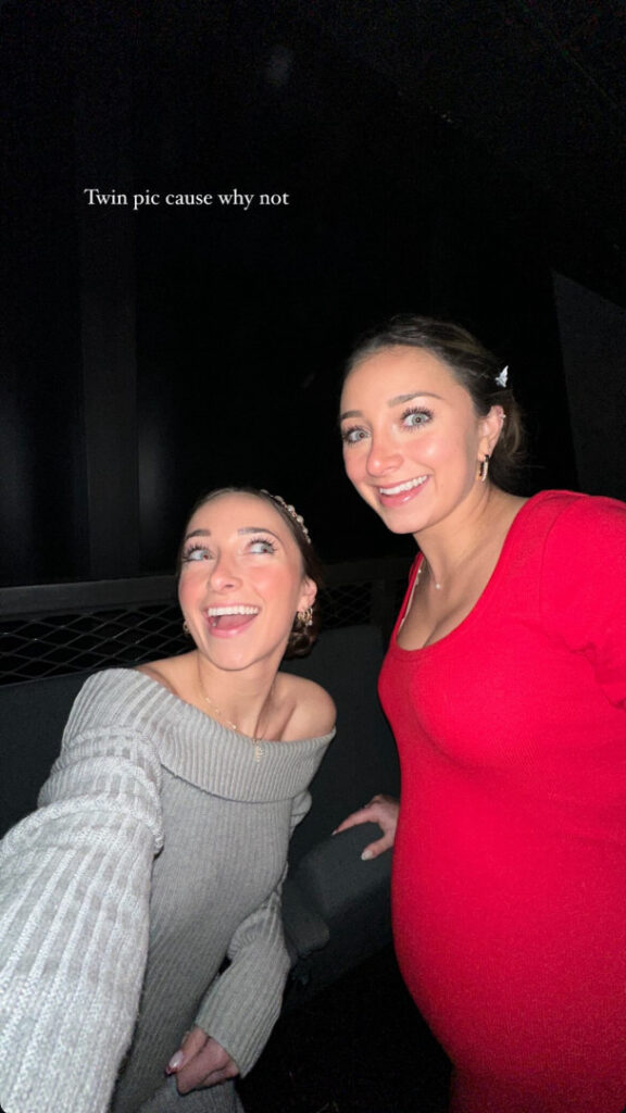 Youtube – Brooklyn and Bailey – Nude