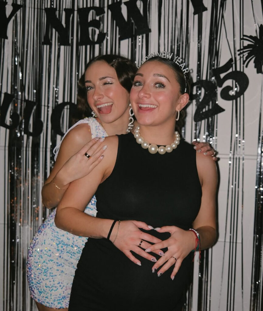 Youtube – Brooklyn and Bailey – Nude