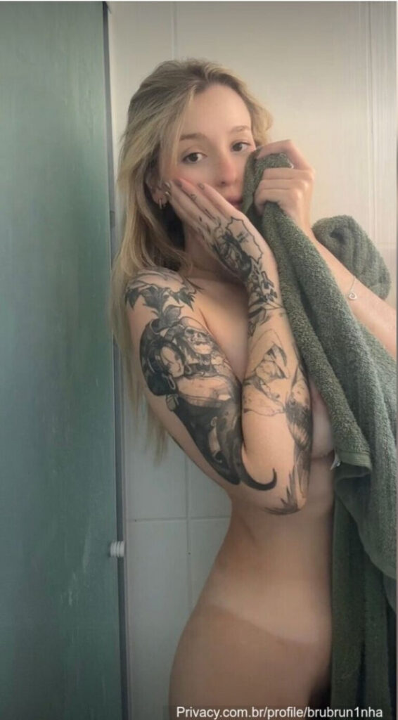 Brazil – Twitch – Onlyfans – Brubrun1nha  Bruna Ungaretti – Nude Leaks