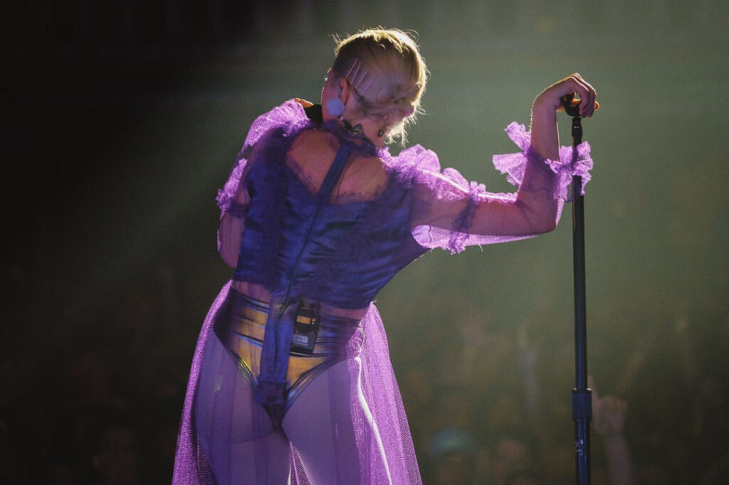 Celeb – Carly Rae Jepsen – Nude