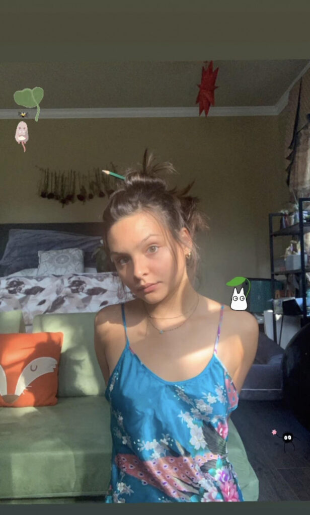 Celeb – Cassady McClincy – Nude