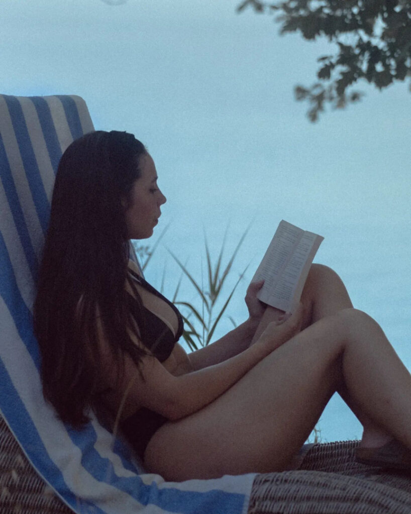 Youtube – Charlie Danger / Les Revues du Monde – Nude