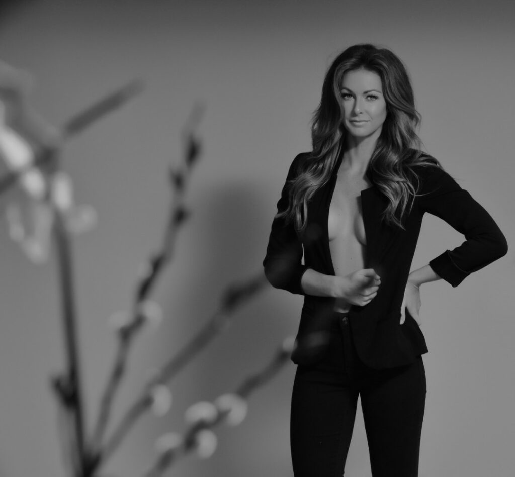 Celeb – Chelsea Meissner – Nude