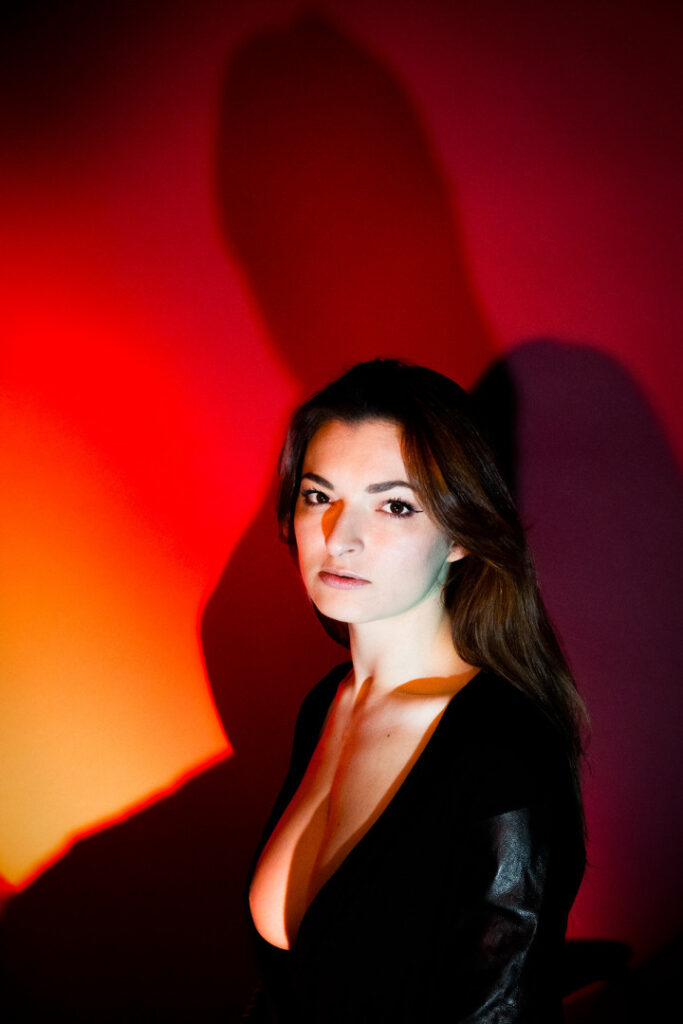 Instagram – Chloe Bonhaure – Nude