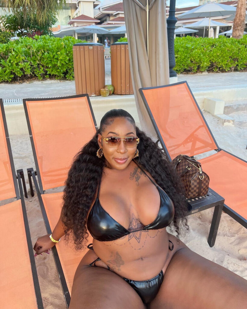 OnlyFans – T H I C C – Ebony – Cocodethick | K_high_lah – Nude