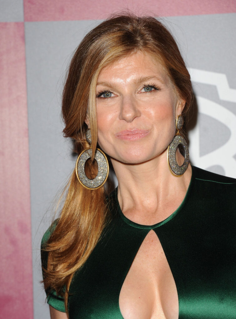 Celeb – MILF – Connie Britton – Nude