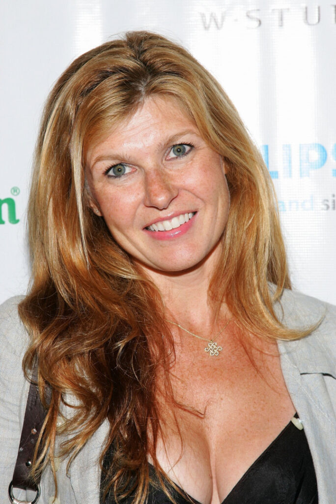 Celeb – MILF – Connie Britton – Nude