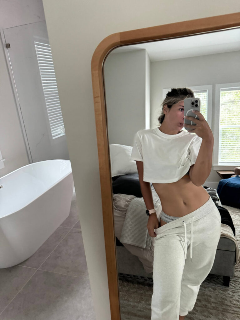 TikTok – Corina_907 | Corinna Layton – Nude