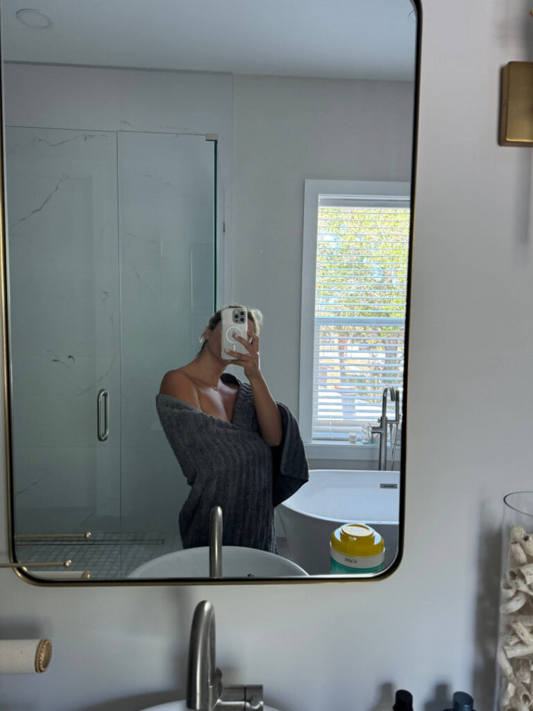 TikTok – Corina_907 | Corinna Layton – Nude