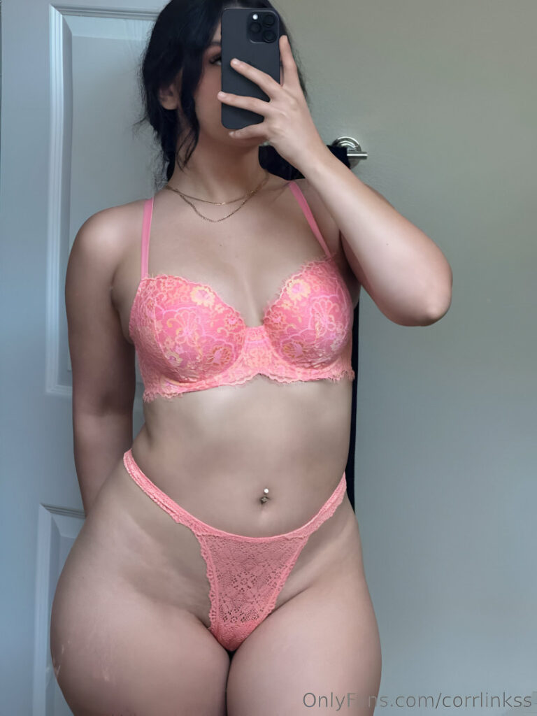 OnlyFans – Instagram – T H I C C – Corrlinkss / Cxrrlinkss / Mariela Diaz – Nude