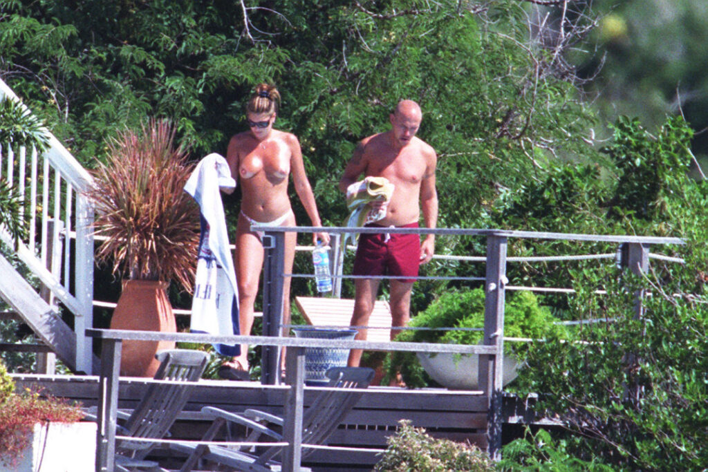 Celeb – Daisy Fuentes – Nude