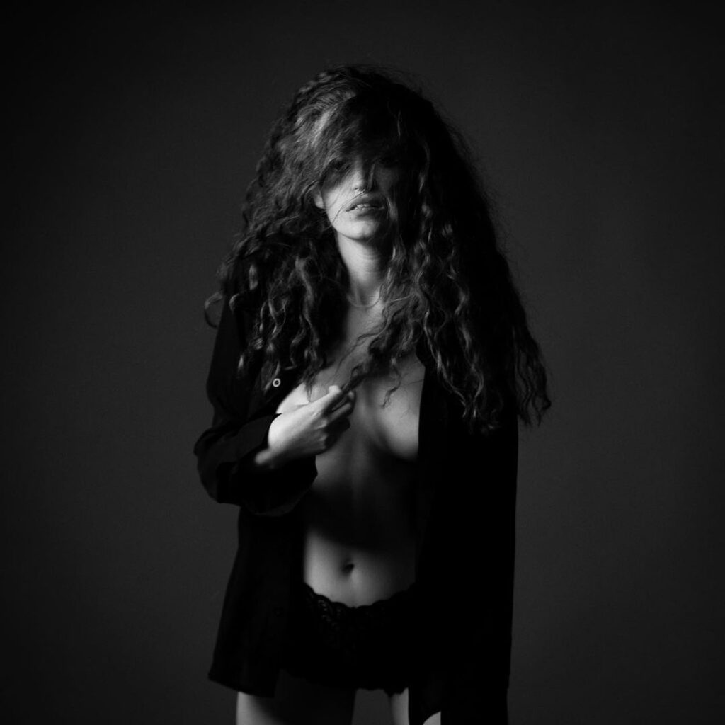 Instagram – Dana and Marina Kushnir – Nude