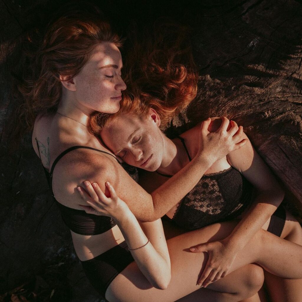 Instagram – Dana and Marina Kushnir – Nude