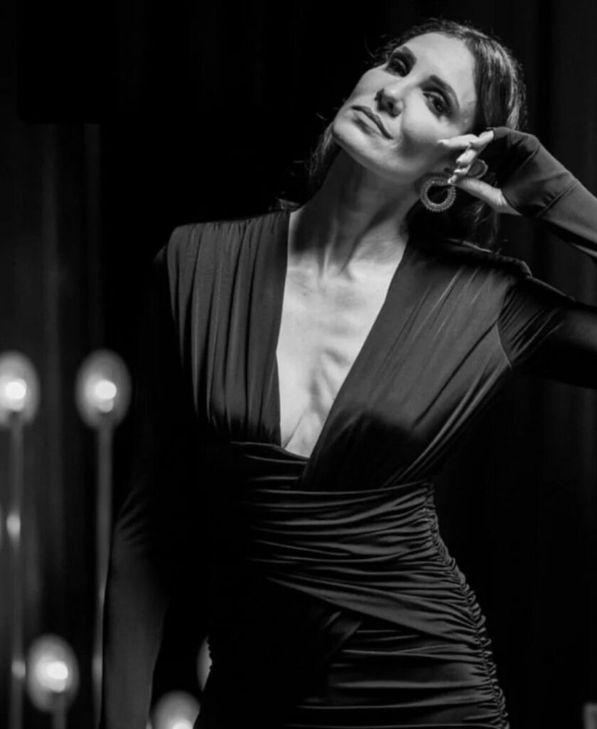 Celeb – Daniela Ruah – Nude