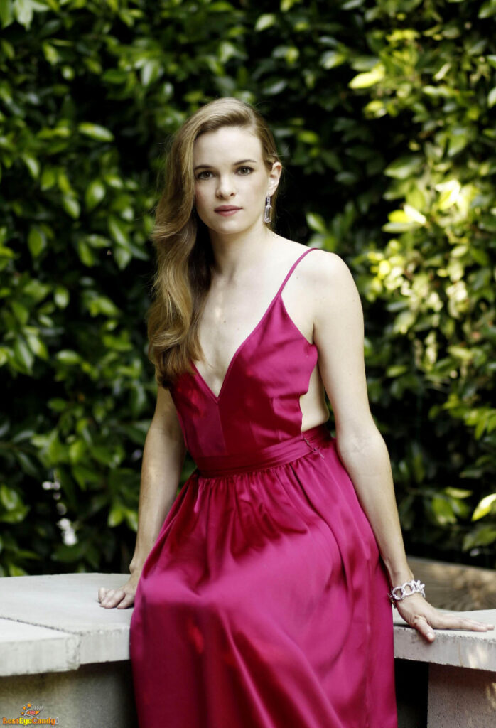 Celeb – Danielle Panabaker – Nude