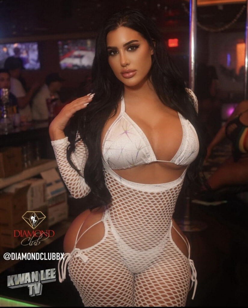 OnlyFans – Instagram – Danielle Pertusiello / daniellalynnnn – Nude