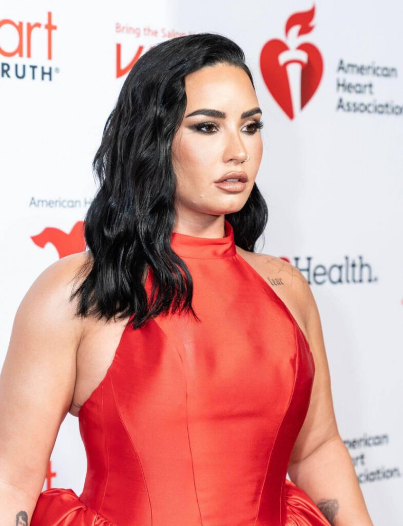 Celeb – Demi Lovato – Nude