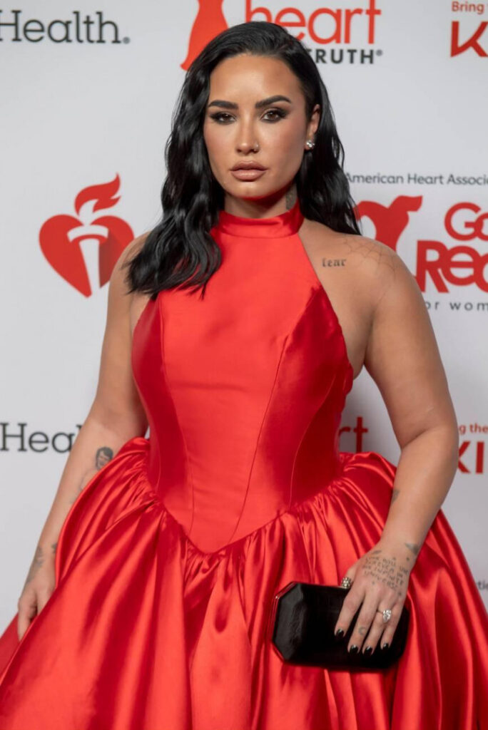 Celeb – Demi Lovato – Nude