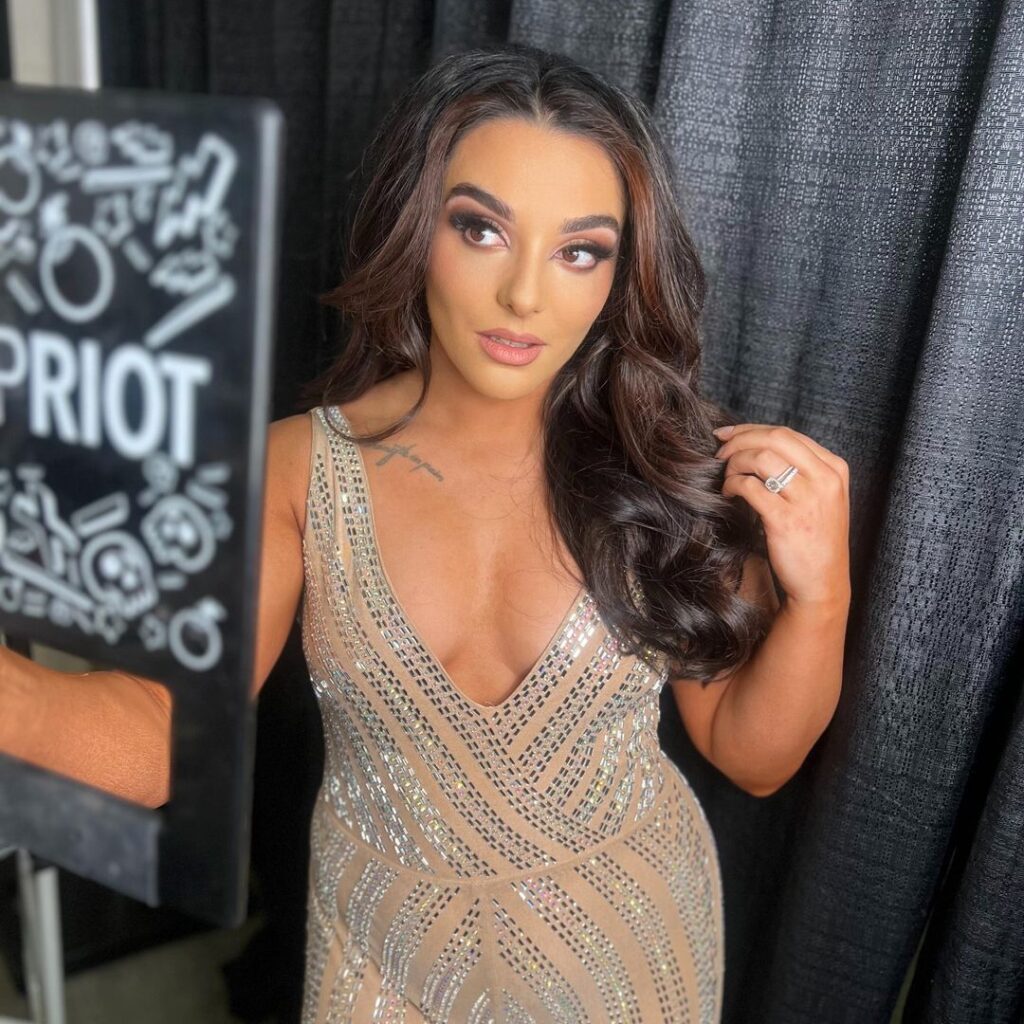 Celeb – OnlyFans – T H I C C – Deonna Purrazzo – Nude