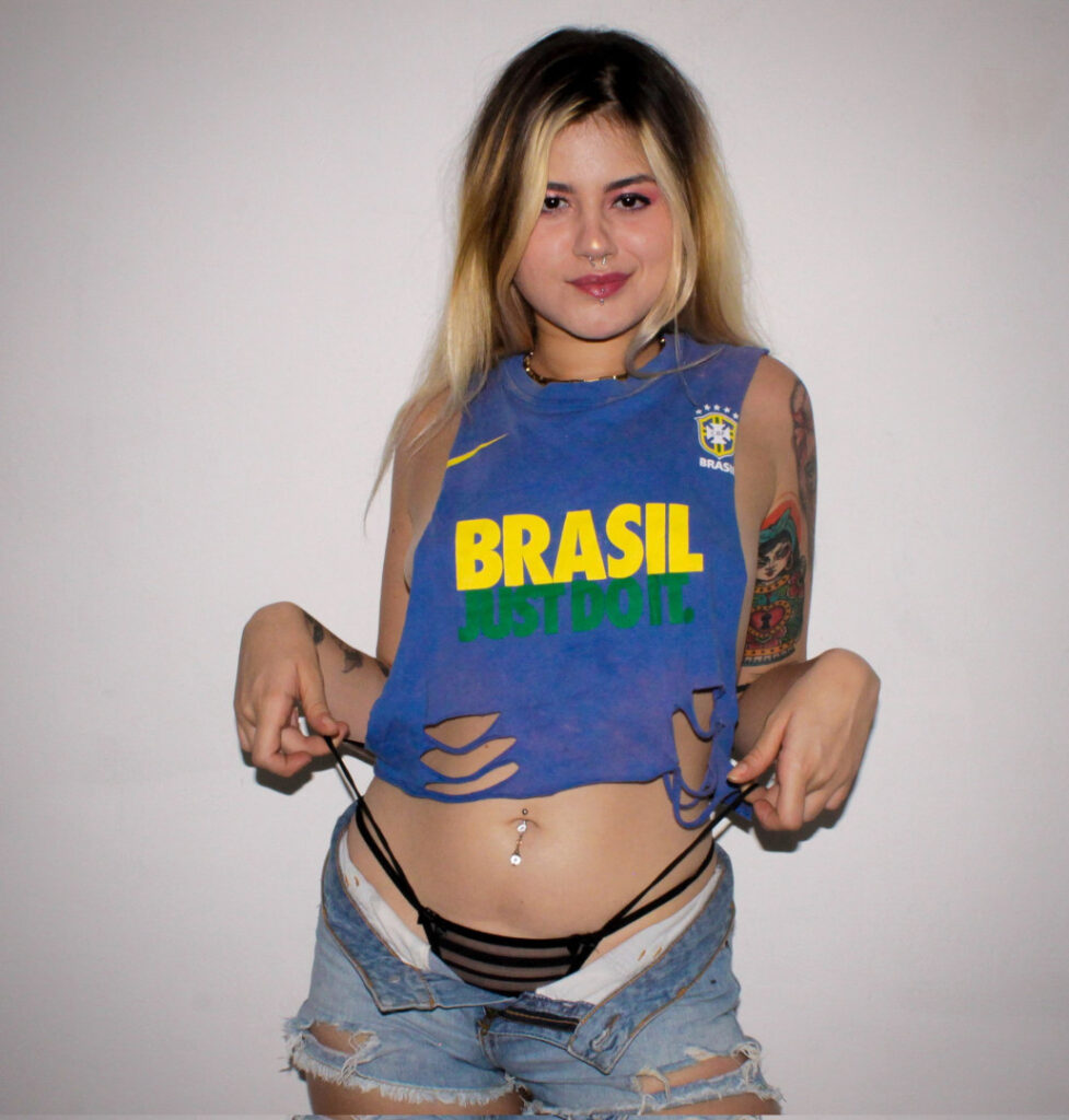 Brazil – OnlyFans – Reddit – Doce Elvira – Nude Leaks