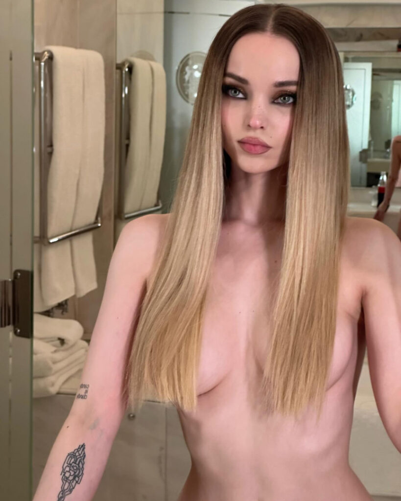 Celeb – Dove Cameron – Nude