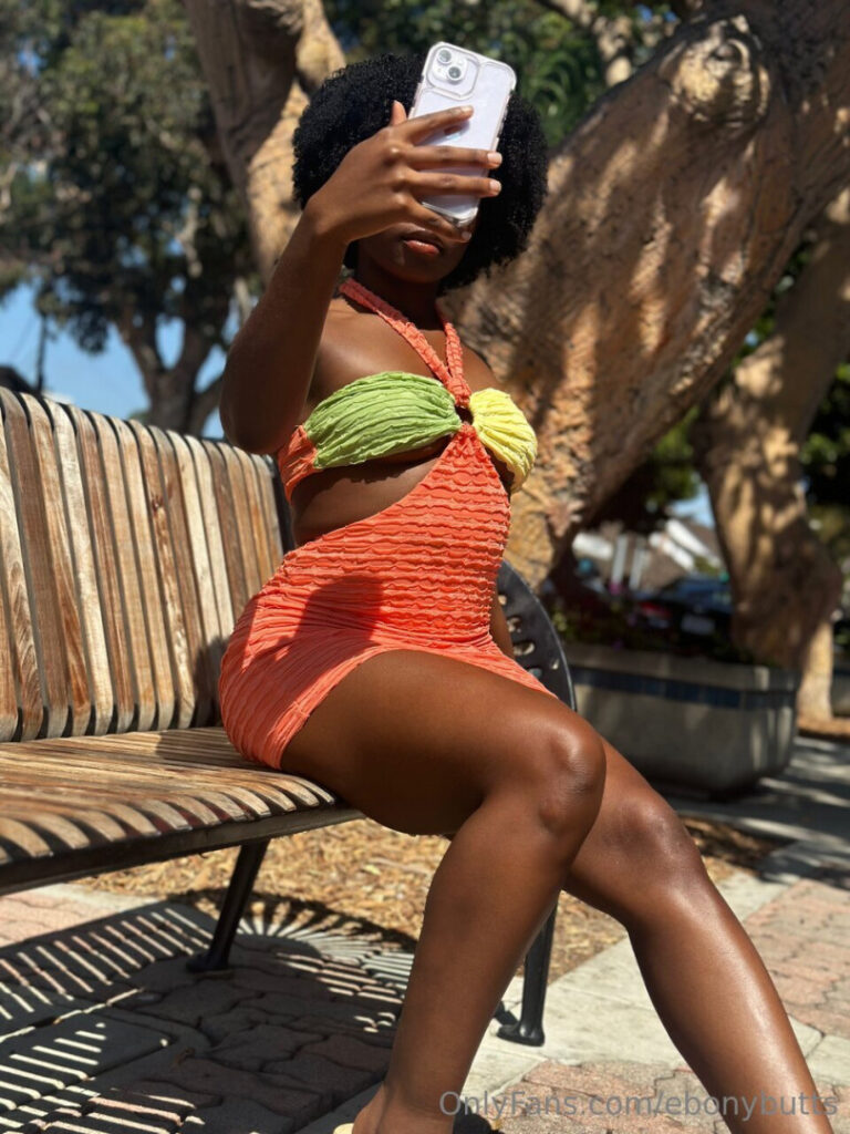 OnlyFans – Petite – Ebony – Ebony Butts / PastaToots – Nude