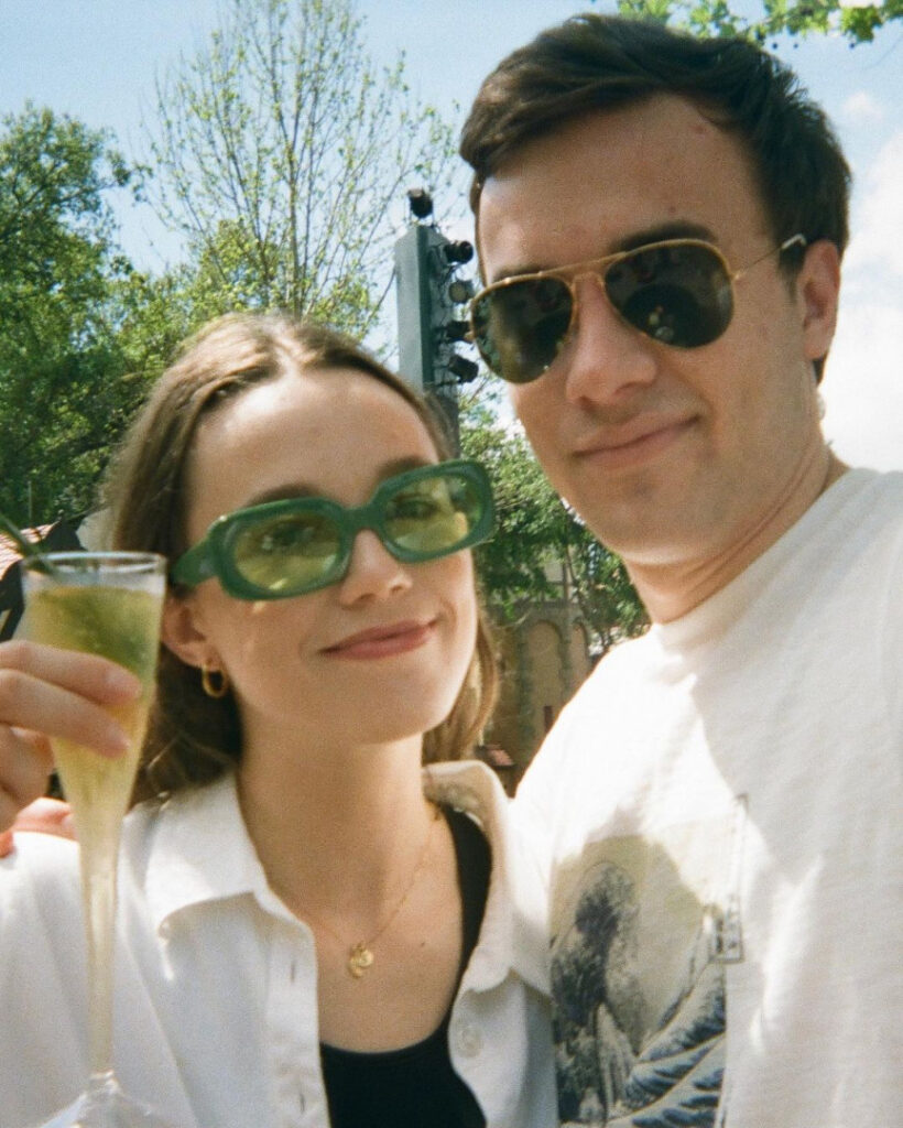 Instagram – Elaine Carlin – Nude