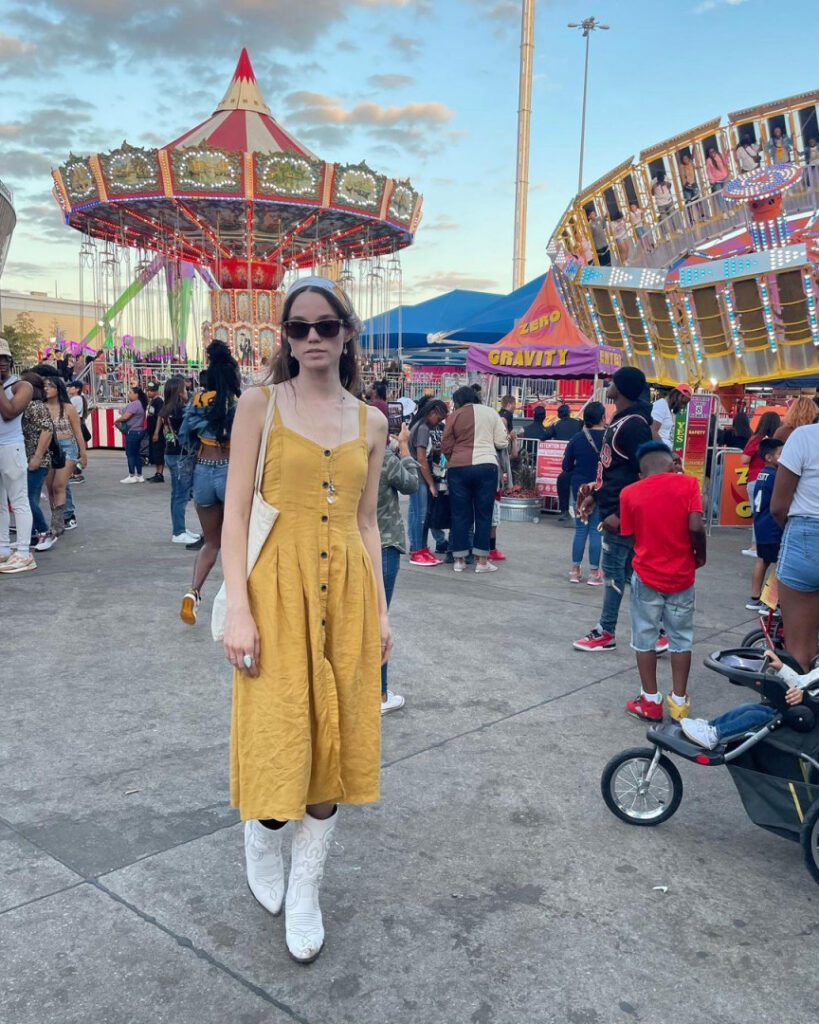 Instagram – Elaine Carlin – Nude