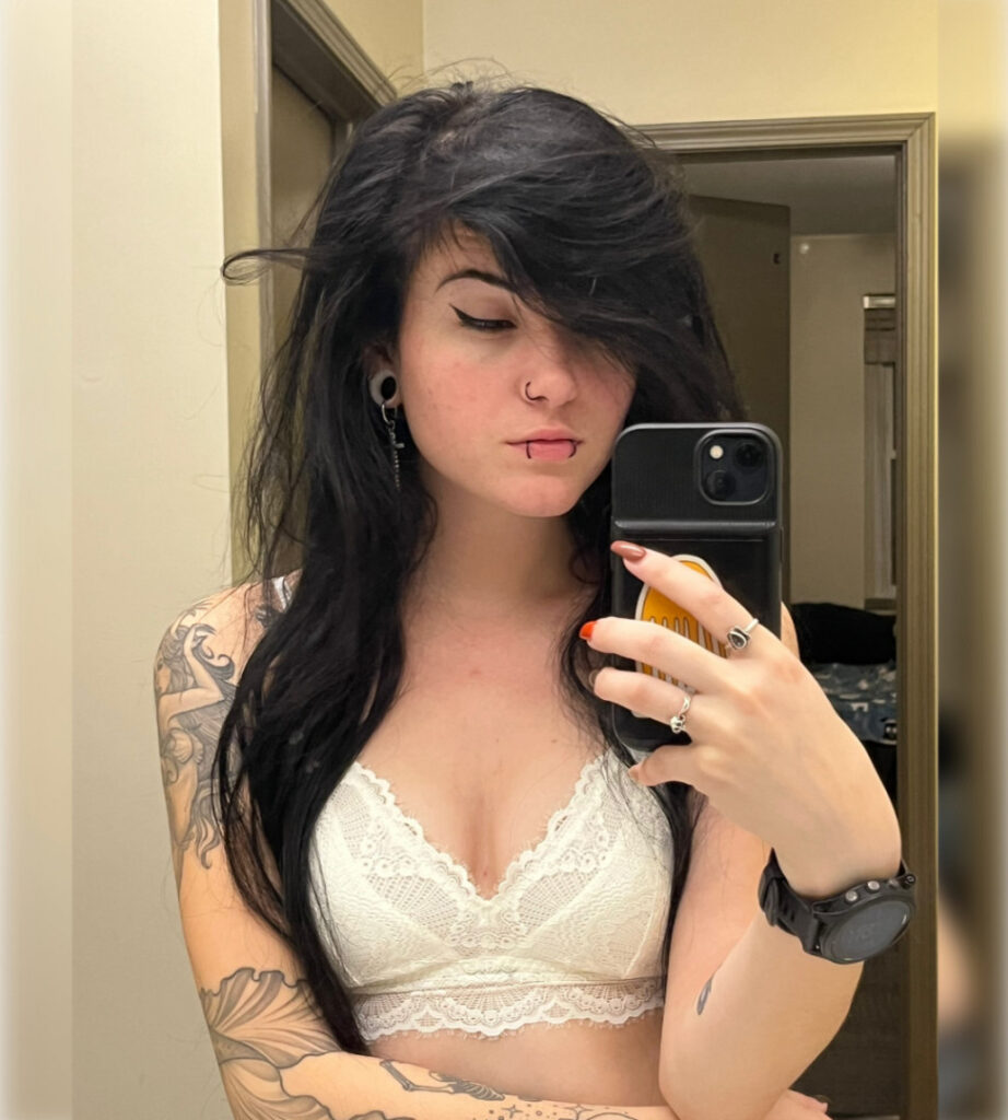 TikTok – Instagram – Petite – Elektra Kirby – elekboo elektrakirby |FanFix| – Nude