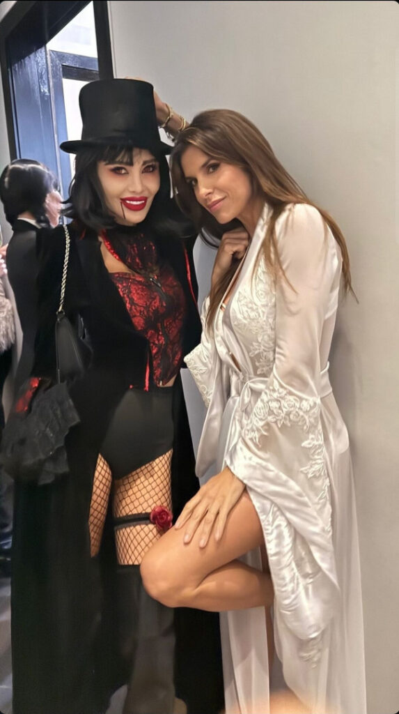 Celeb – MILF – Elisabetta Canalis – Nude