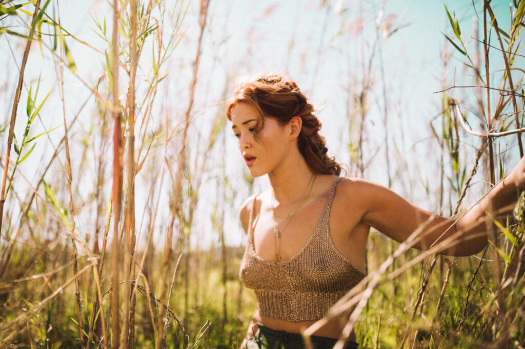 Celeb – Elley Duhé – Nude