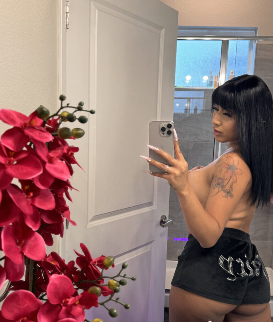 Elorababyy – Nude Leaks