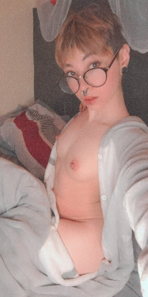 OnlyFans – TikTok – Trans – FtM – emberetsuko – Nude Leaks