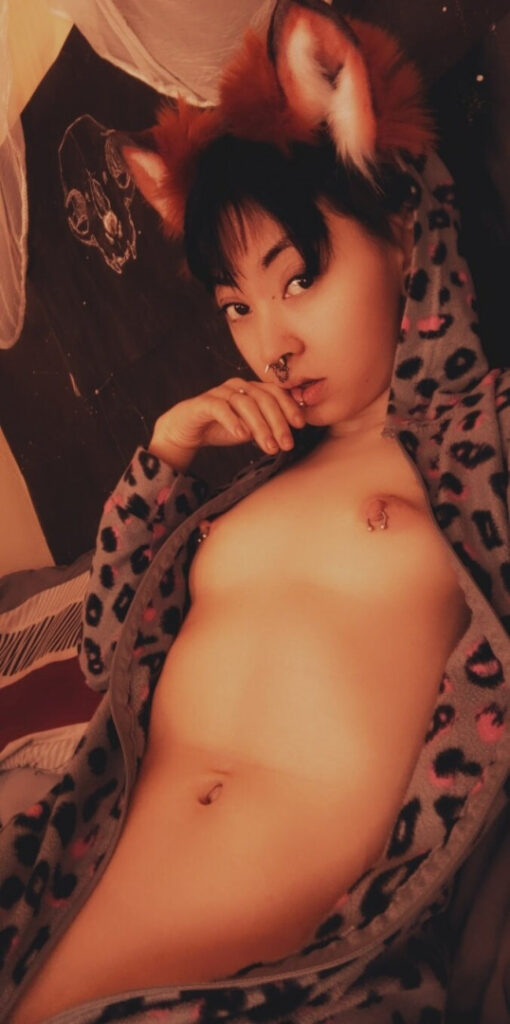 OnlyFans – TikTok – Trans – FtM – emberetsuko – Nude Leaks