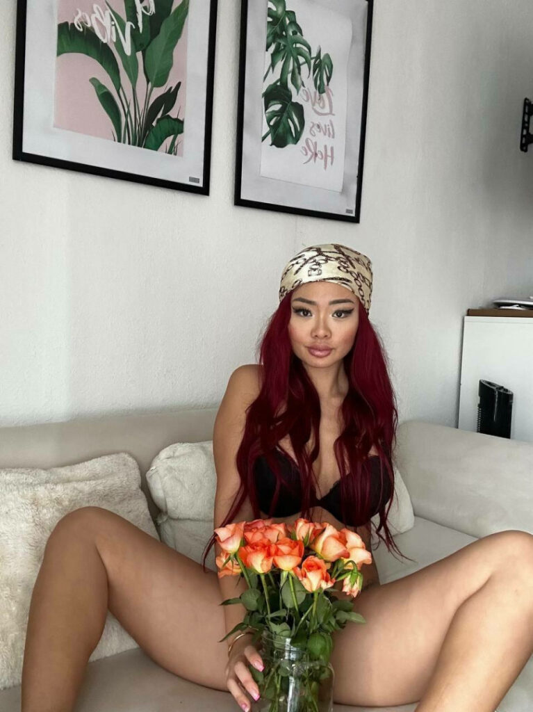 OnlyFans – Asian – Emilia / emilia.lee – Nude