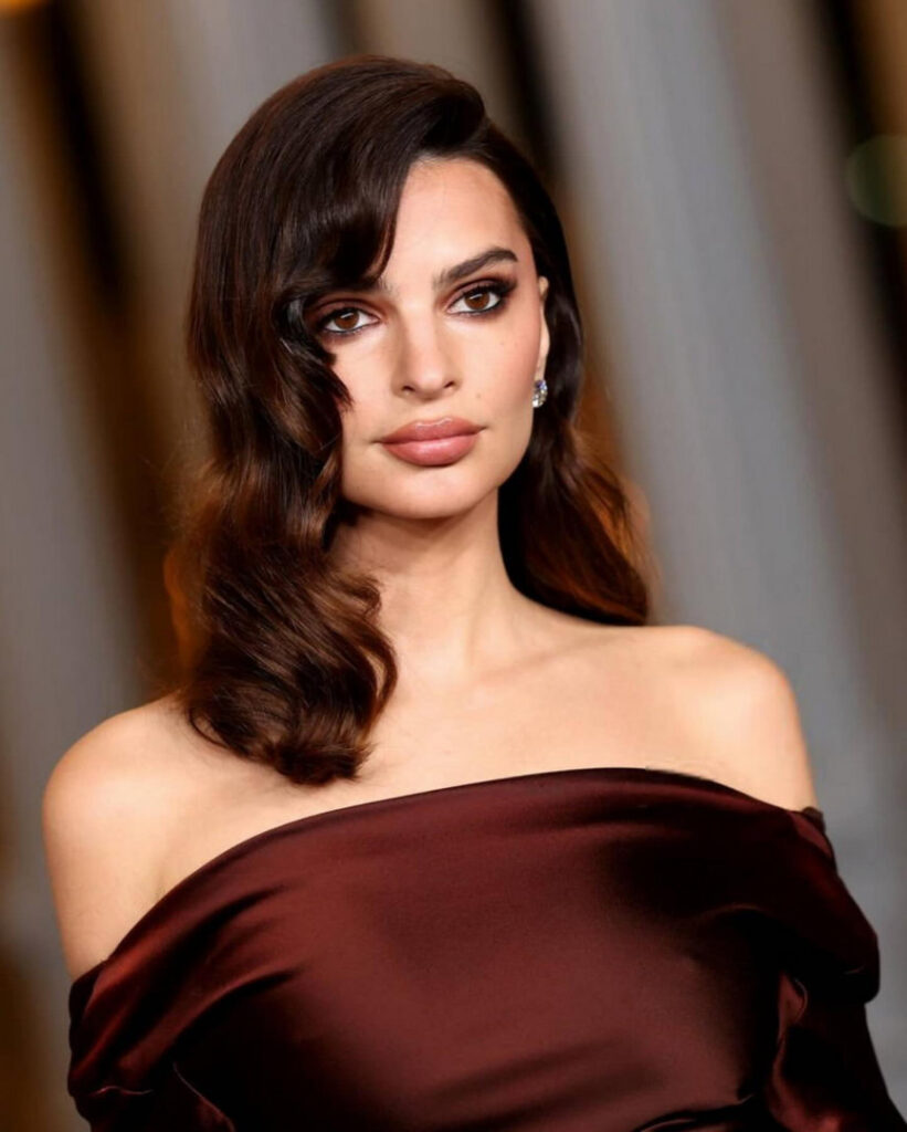 Celeb – Emily Ratajkowski – Nude Leaks