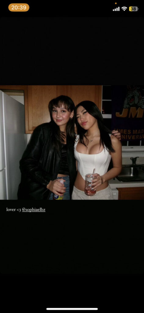 TikTok – Instagram – Asian – Emily Shin @emilyy_shin @emilyyshin – Nude