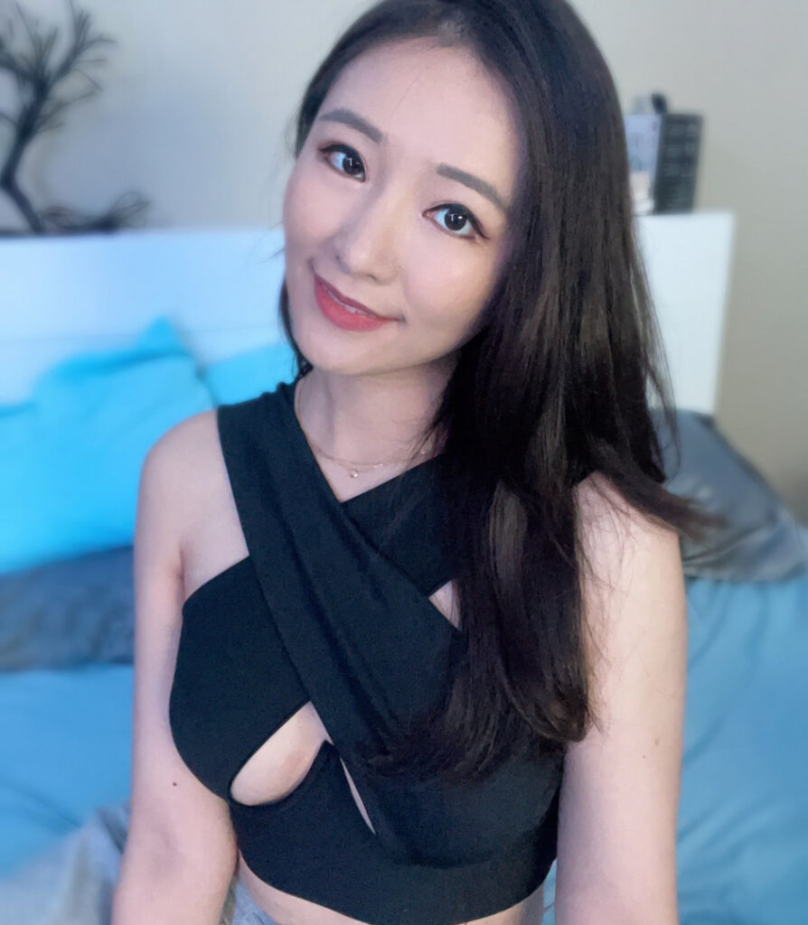 Twitch – Emily Wang / Emilyywang / Emilyywng – Nude Leaks