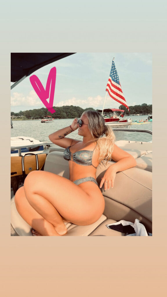 TikTok – Instagram – T H I C C – emilysmithh06 / imnotemily.smith – Nude