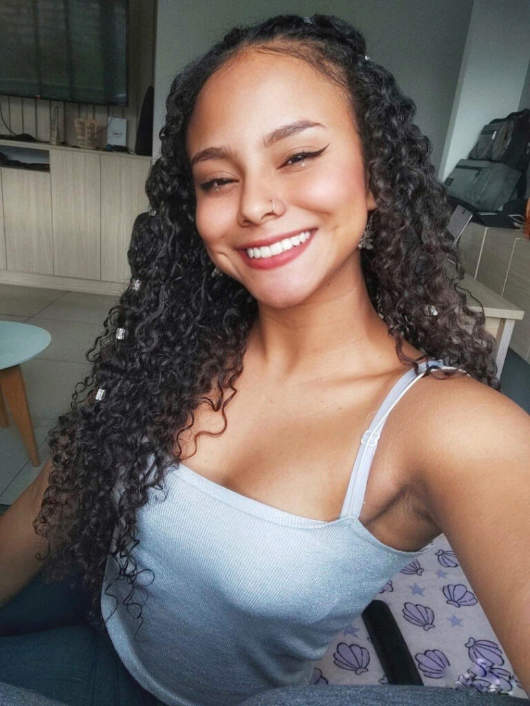 OnlyFans – Latina – Emilyssworld / ilovesmilingg / Emilysworld – Nude