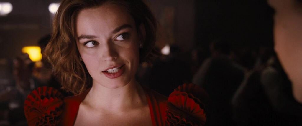 Celeb – Emma Mackey – Nude